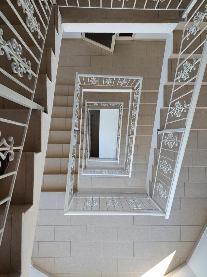 Hotel Nacional Драч Екстериор снимка