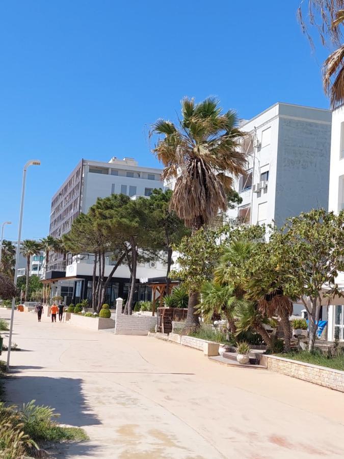 Hotel Nacional Драч Екстериор снимка